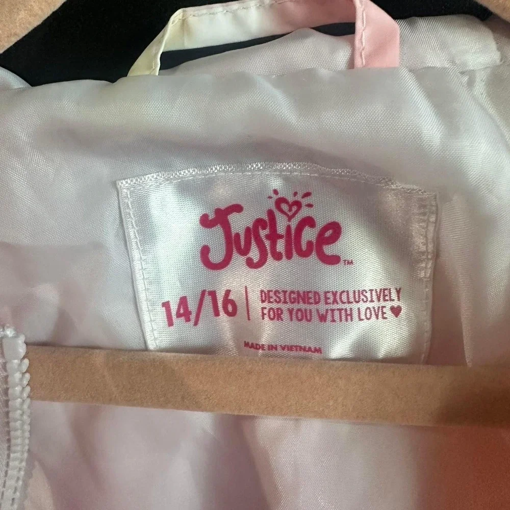 Justice bring splash